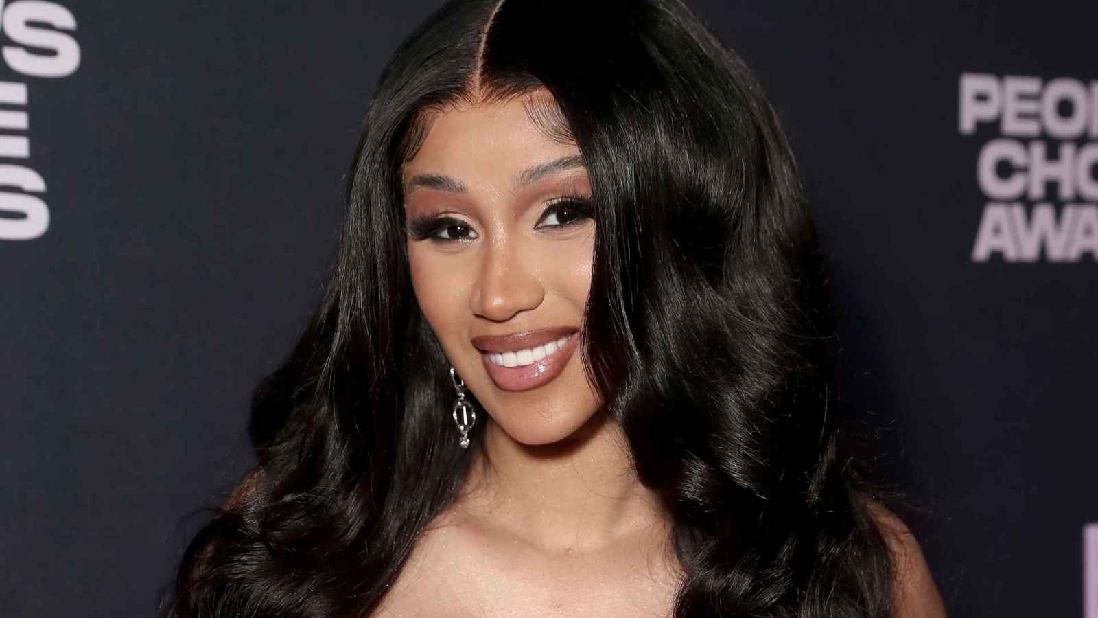 يتعلق بنتائج الانتخابات.. "كاردي بي" تحذف تعليقاً مثيراً (صور)