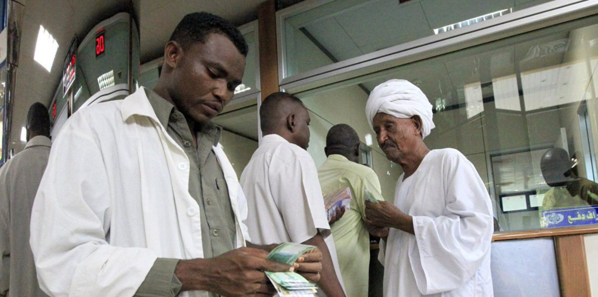 الدولار يرتفع أمام الجنيه السوداني مع ترقب رفع العقوبات الاقتصادية