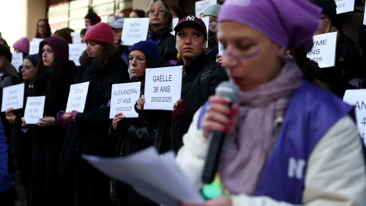 مظاهرات دعم النساء في فرنسا