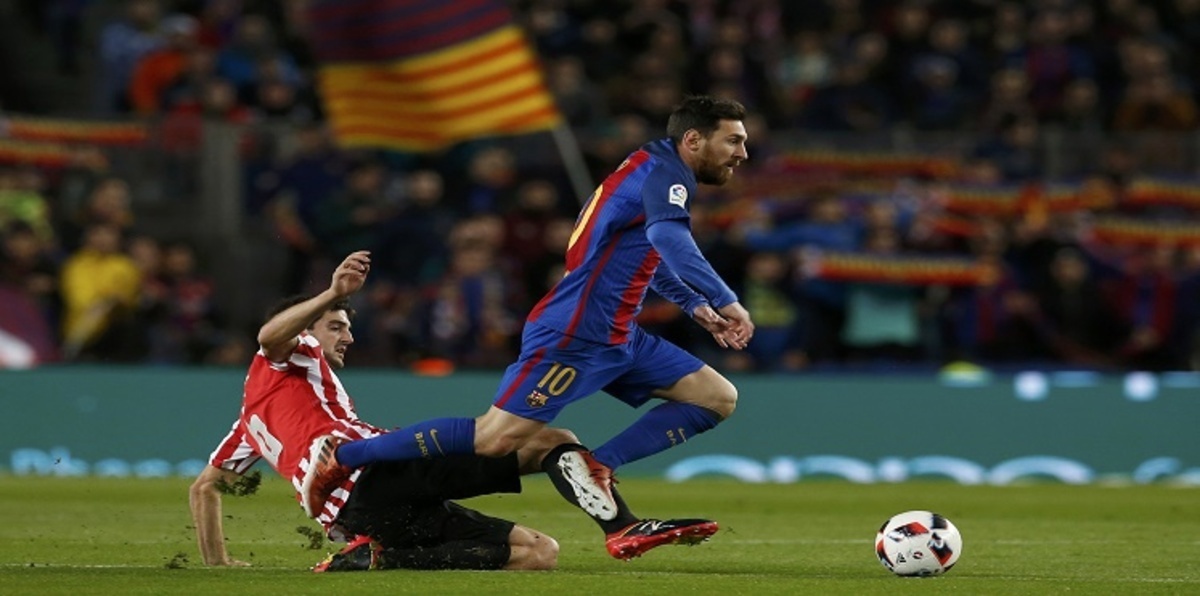 برشلونة يقيل مسؤول العلاقات المؤسسية بسبب ميسي