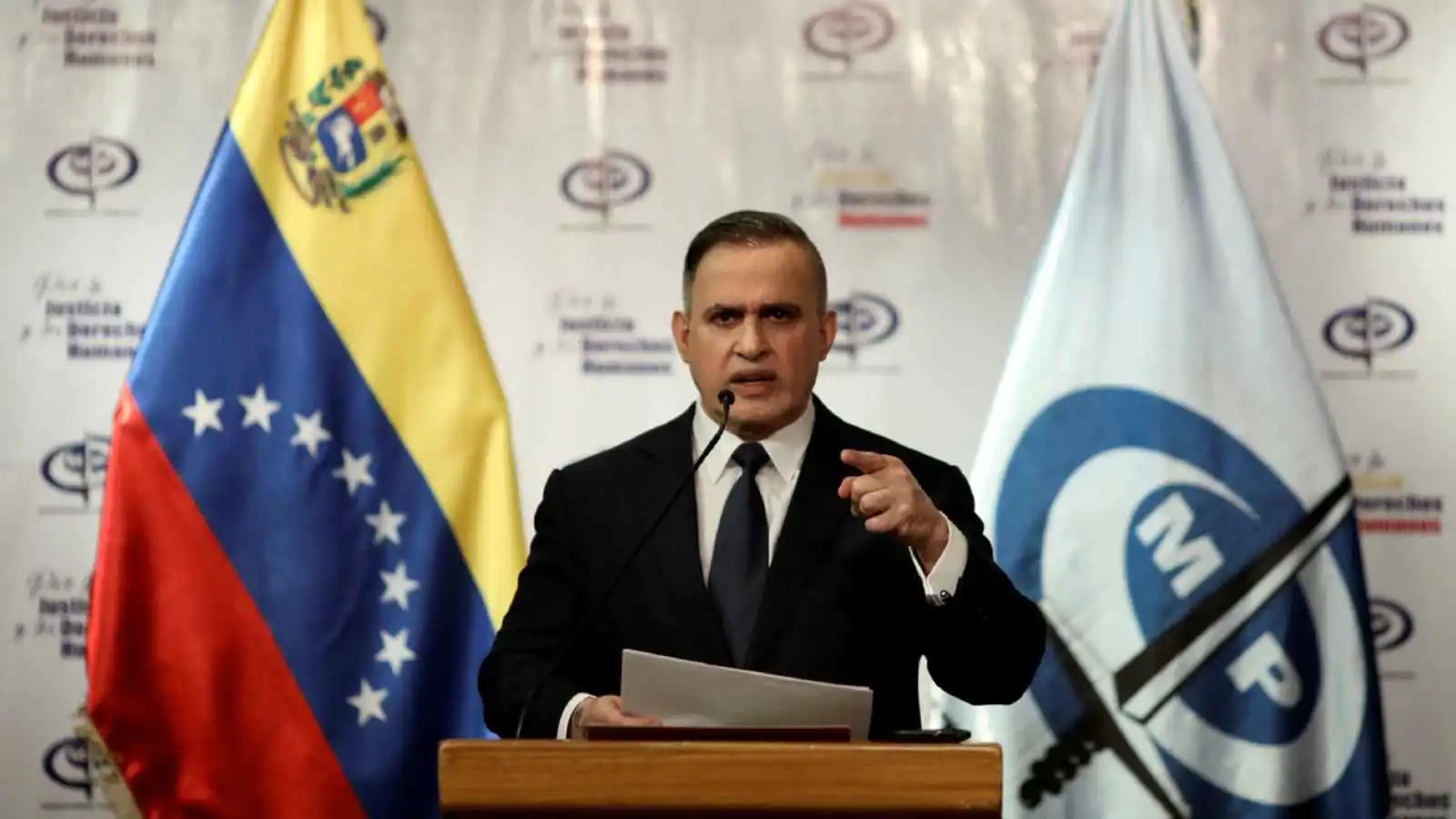 حليف مادورو.. المدعي العام الفنزويلي طارق وليام صعب يقدم استقالته