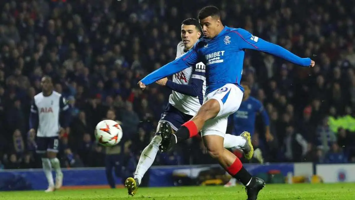 لاعب مغربي "مغمور" يخطف الأضواء من مرموش وصلاح في ملاعب أوروبا (فيديو)