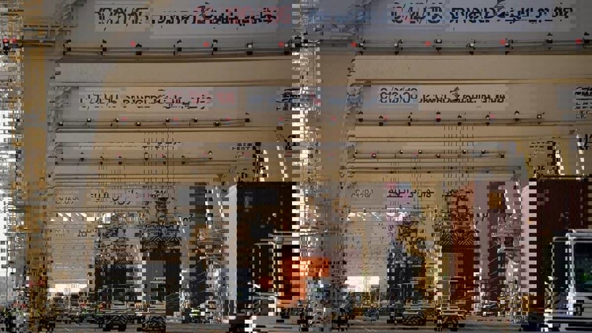 "موانئ دبي العالمية" تشغل منطقة لوجستية في ميناء جدة السعودي