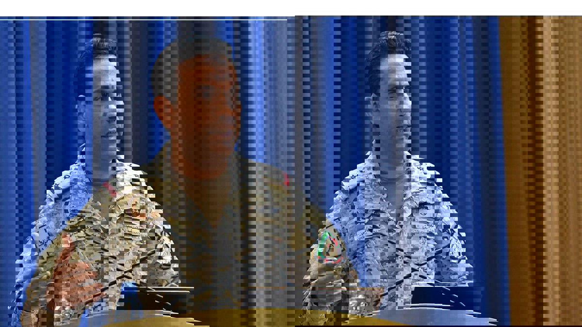 التحالف العربي يفرج عن 163 أسيرًا حوثيًا