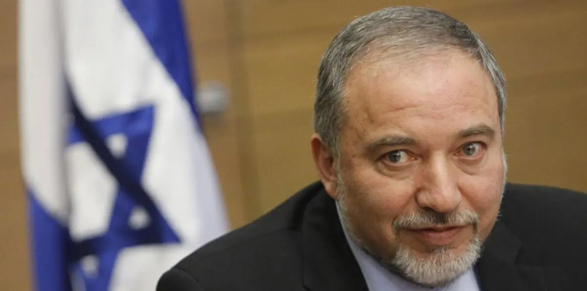 بعد يومين من الهدوء.. ليبرمان يبحث تقديم تسهيلات لغزة