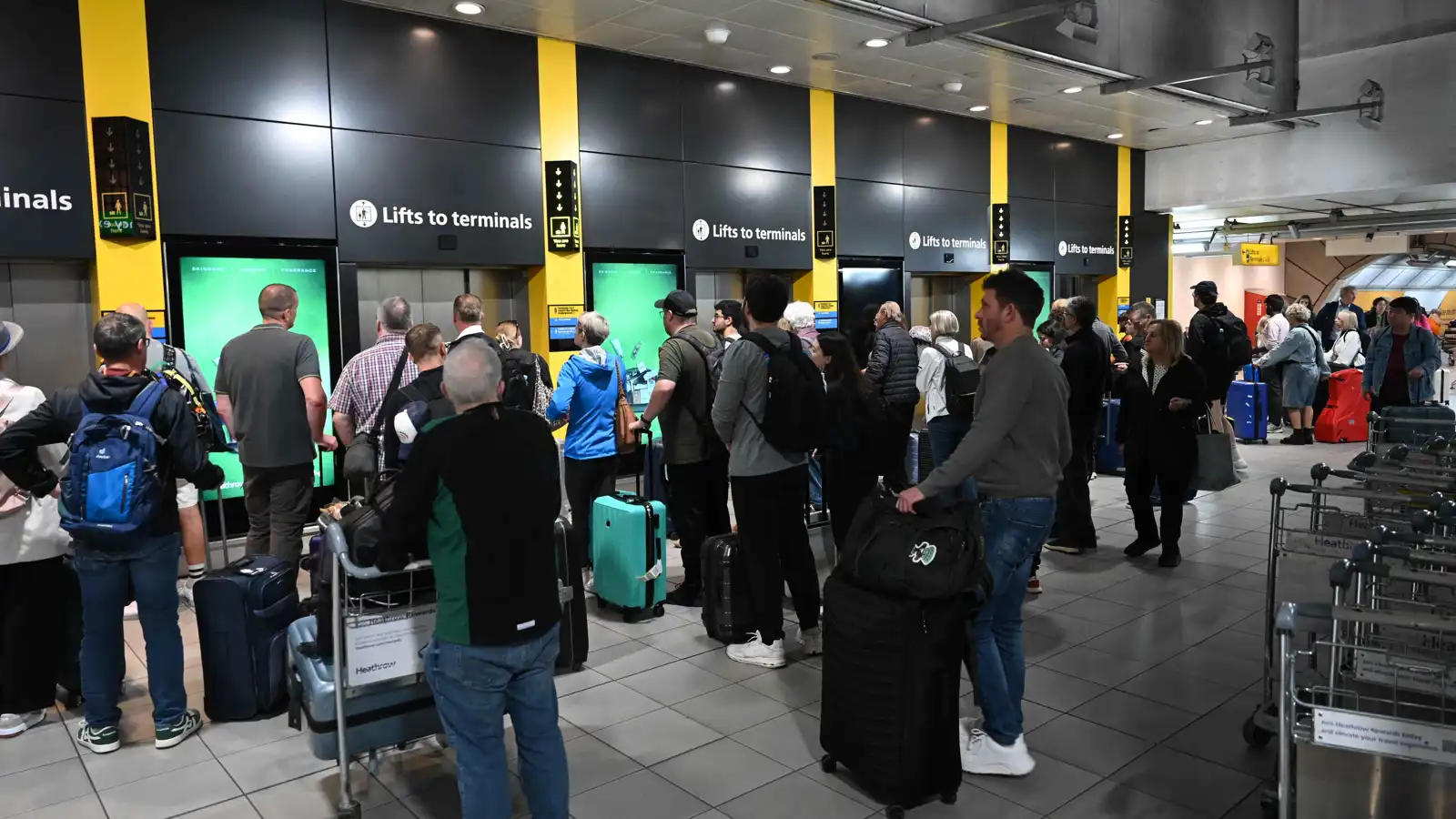 لكبح جماح الهجرة.. الاتحاد الأوروبي يفعّل النظام الرقمي لمراقبة الحدود