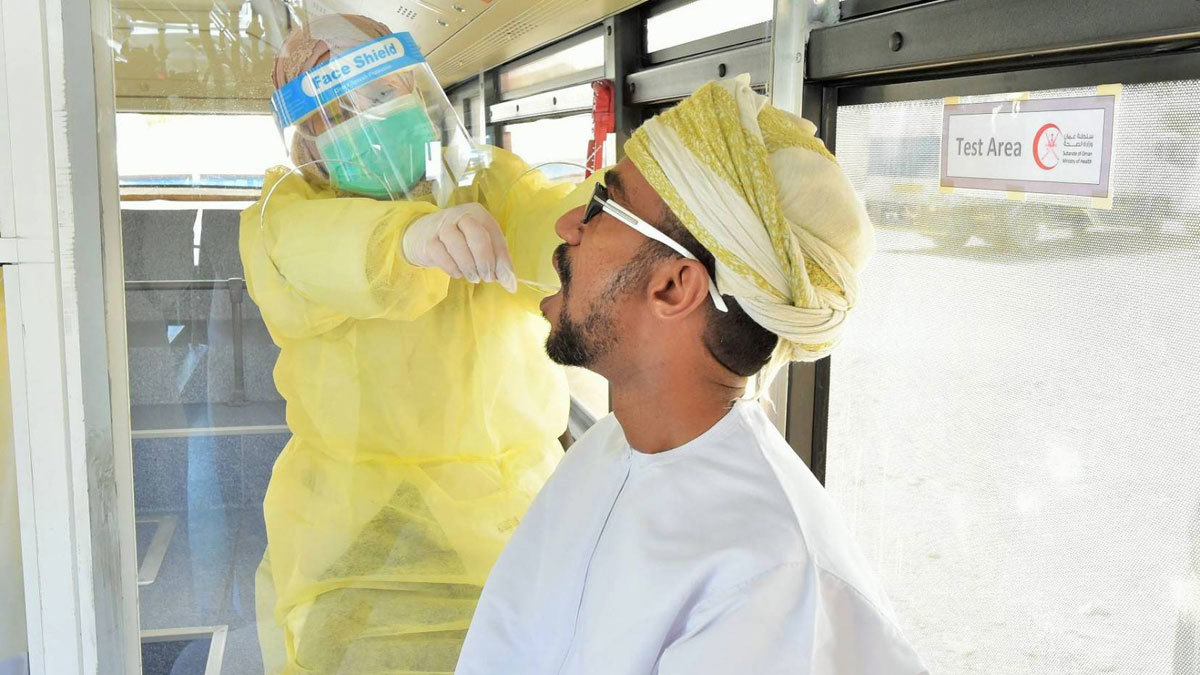 سلطنة عمان تقرر الإغلاق التام بين المحافظات لمواجهة "كورونا"