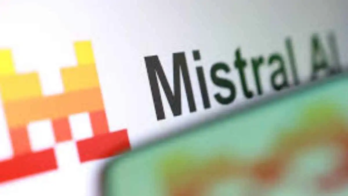 "ميسترال إيه آي" تطور نماذج ذكاء اصطناعي صغيرة لتعزيز الخصوصية وسرعة الأداء