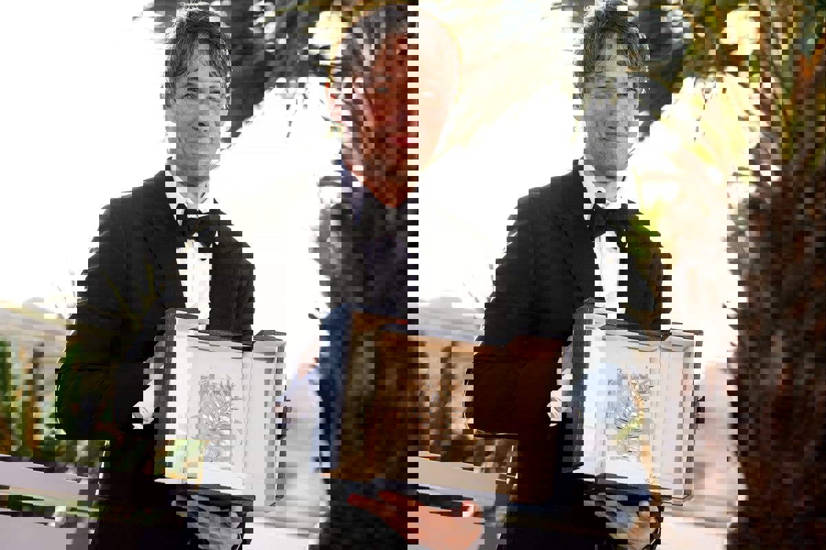 شون بيكر يوجه رسالة بعد نيل "السعفة الذهبية" في كان السينمائي