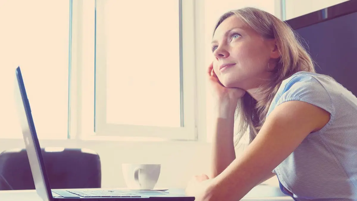 دراسة: شرود الذهن يولد أفكارا مبدعة