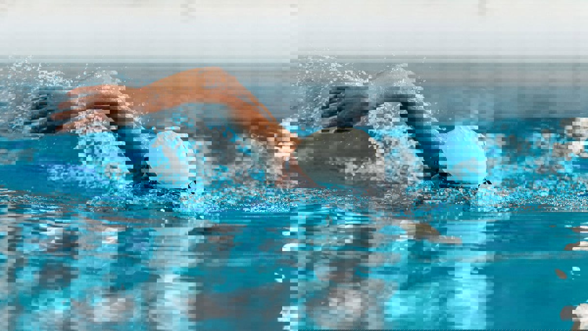 تطوير مستشعر يرسل تنبيها عندما يتعرض السباحون للغرق