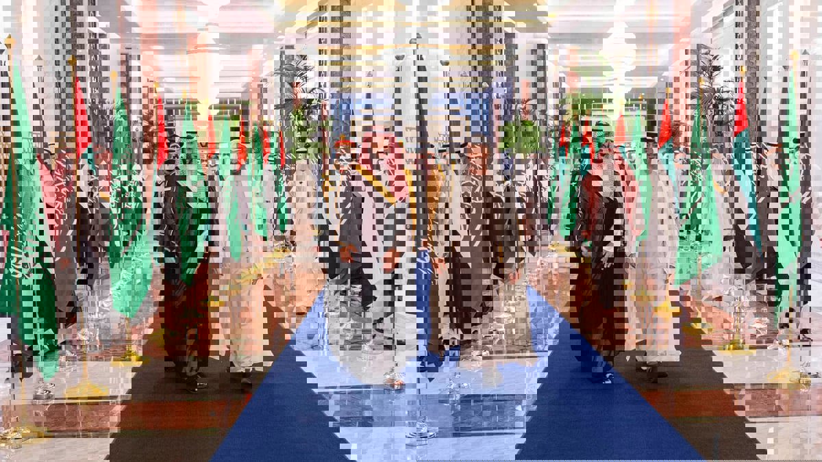 في محطته الخليجية الثانية.. ولي العهد السعودي يصل إلى أبوظبي