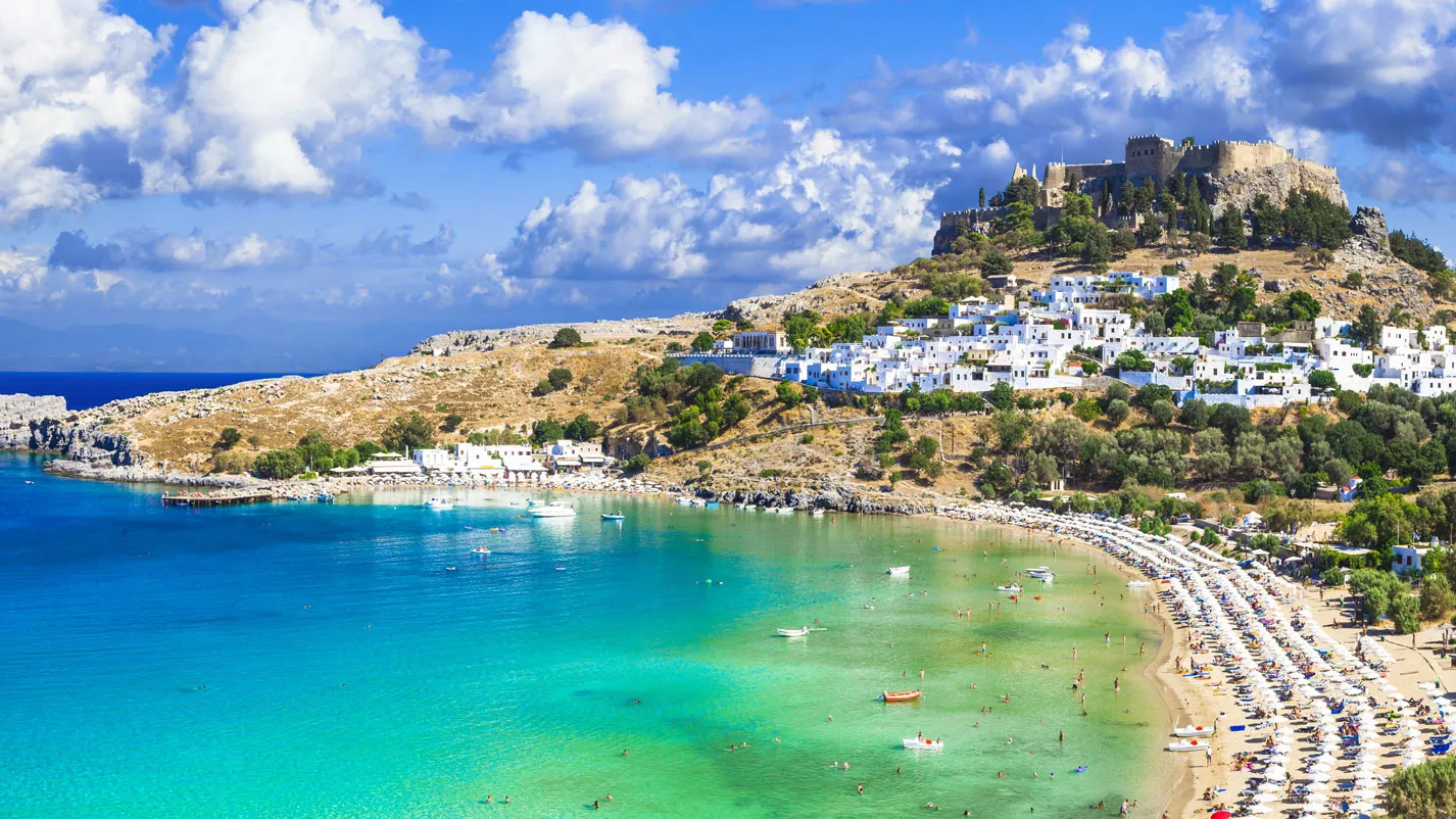 اليونان.. مصرع 8 مهاجرين إثر اصطدام قاربهم قبالة رودس