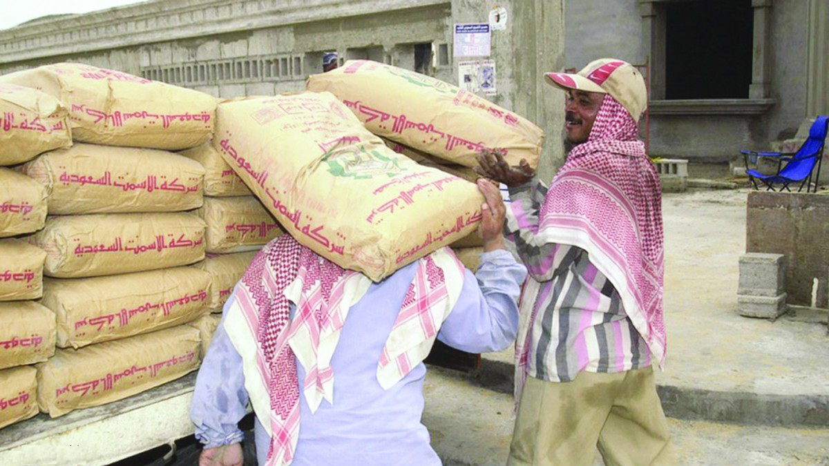 قطاع الأسمنت يحقق عوائد قياسية في البورصة السعودية