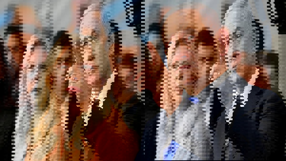 "أولمرت" يطالب بإخضاع نتنياهو وعائلته لفحص نفسي وعقلي