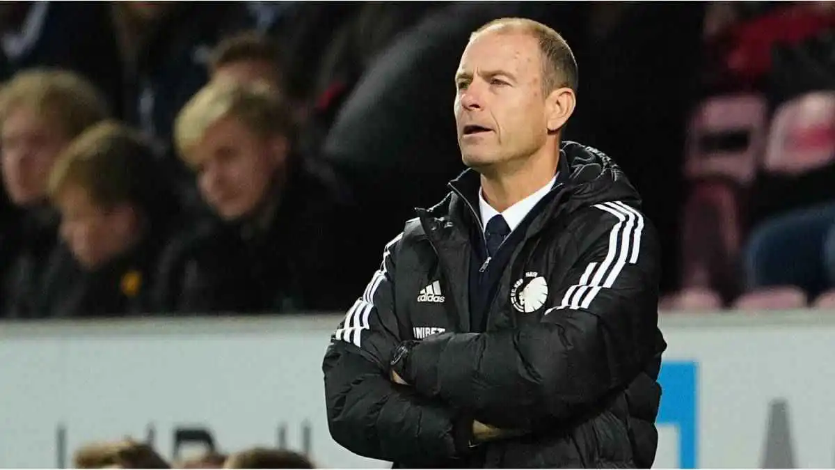 الدنماركي جيس ثورب يقترب من قيادة الأهلي المصري