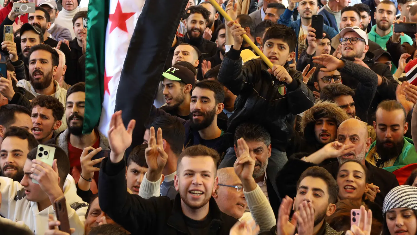 مصر تدعو لتدشين عملية سياسية شاملة في سوريا