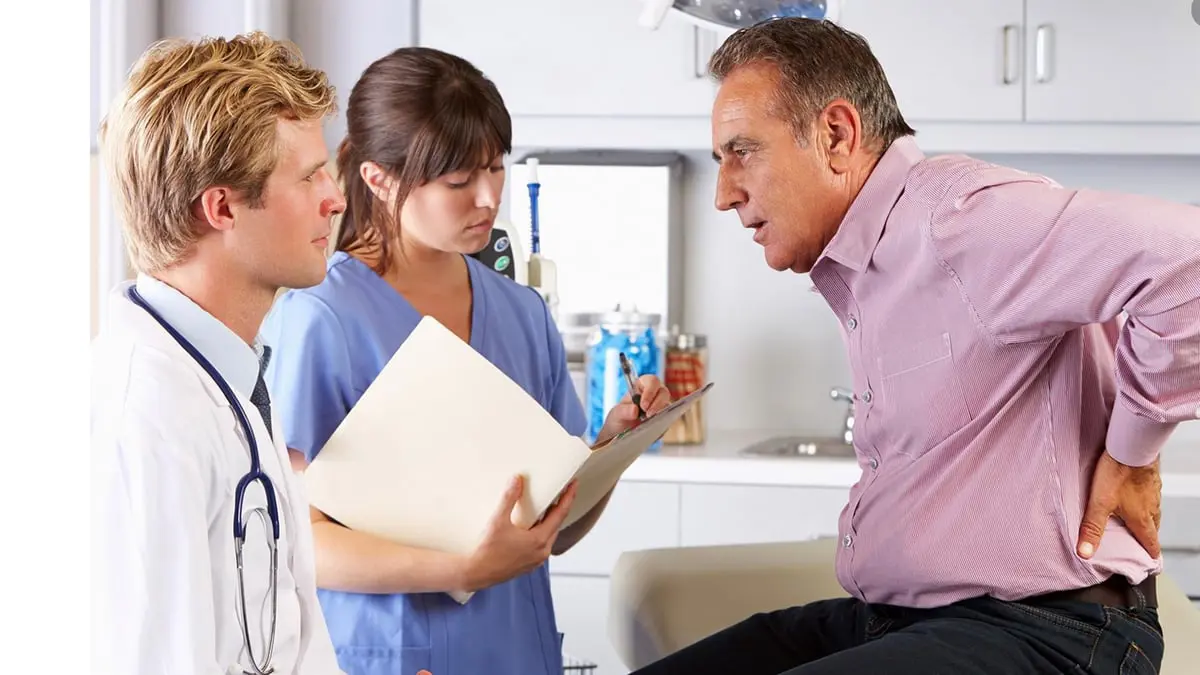 4 أنواع لحصوات الكلى.. طرق تجنبها والتخفيف من آلامها