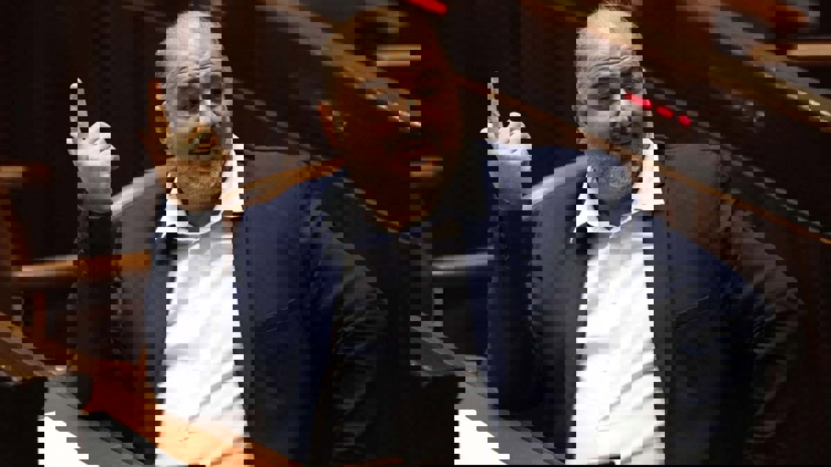 منصور عباس الإخواني الأكثر وضوحا