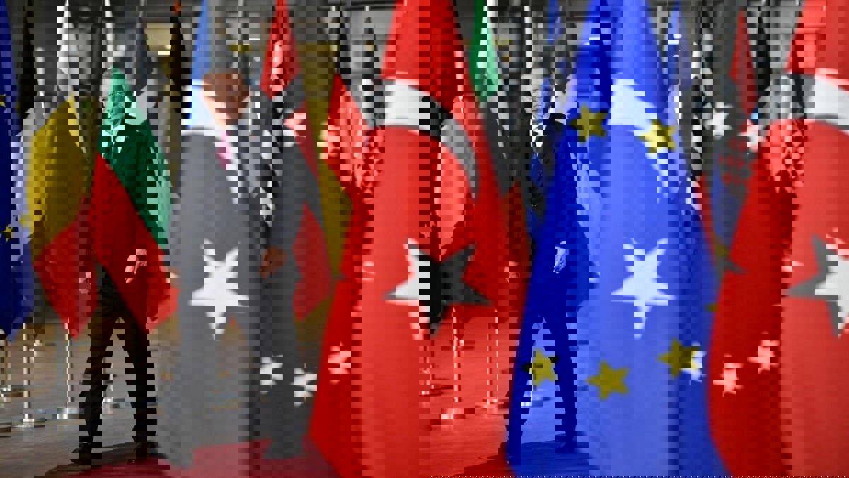 تايم: مناورات السيرك التركية لترميم العلاقة مع الغرب لا تلقى "آذانا صاغية"