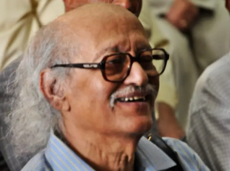 وفاة المفكر اليمني أبو بكر السقاف