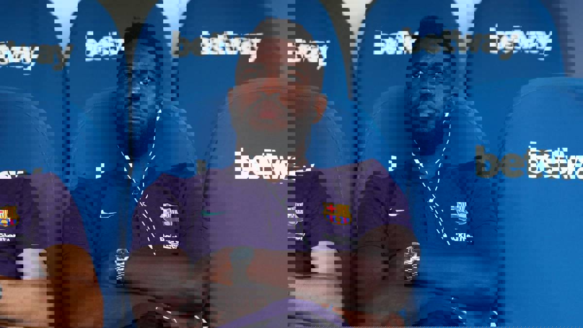 برشلونة يحدد سعر أومتيتي ويحرمه من اللعب في الدوري الإنجليزي