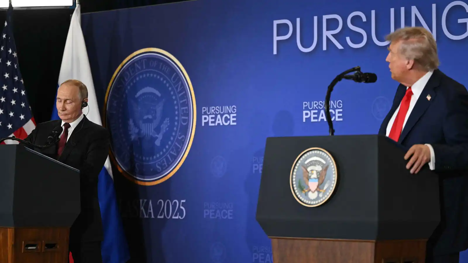 الكرملين ينفي استنفاد الجهود الروسية الأمريكية لإنهاء الحرب الأوكرانية