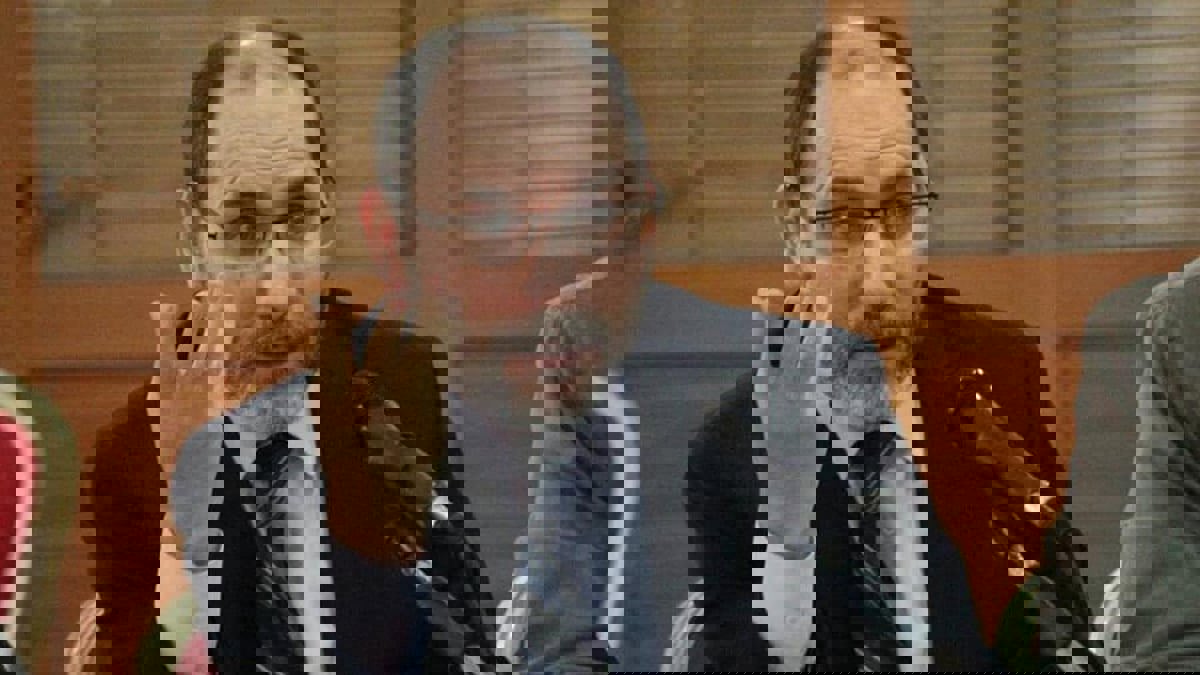 إصابة زعيم "إخوان الجزائر" عبد الرزاق مقري بفيروس كورونا