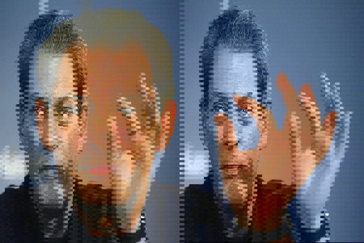 زوجة بول أوستر تأسف لتسريب خبر وفاته في وسائل الإعلام 