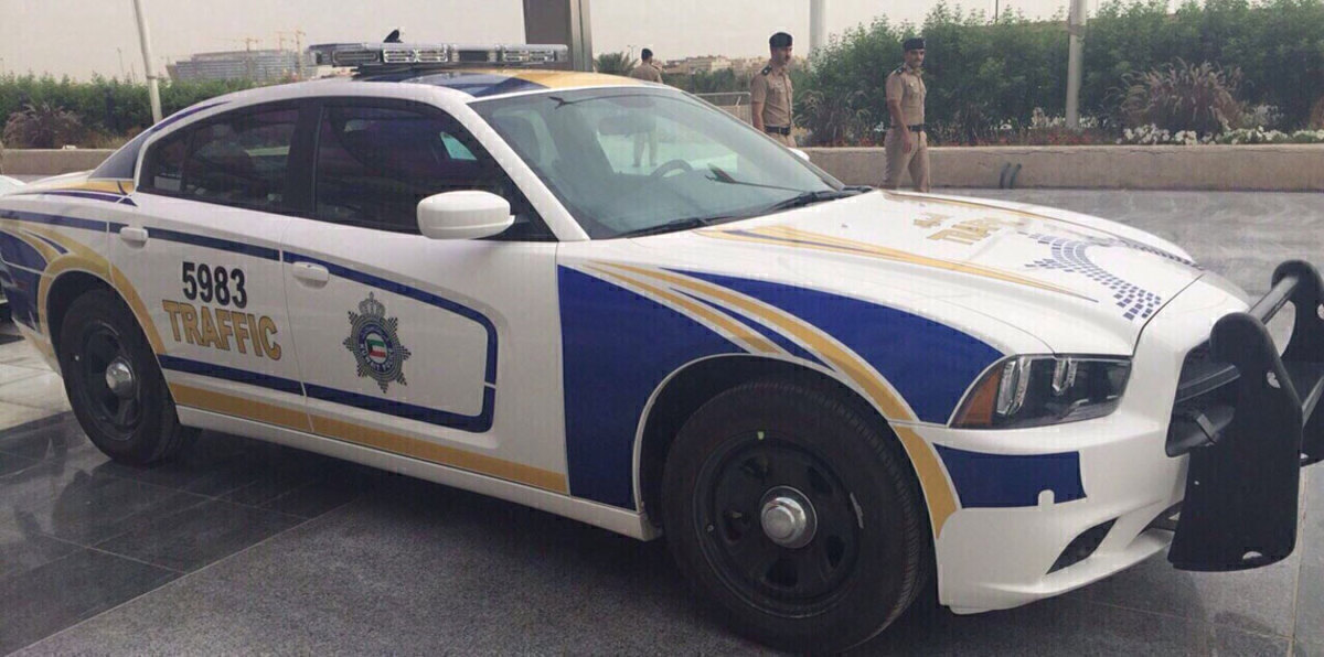 الكويت تُوقف رجال أمن "تحرّشوا" بوافد أجنبي (فيديو)