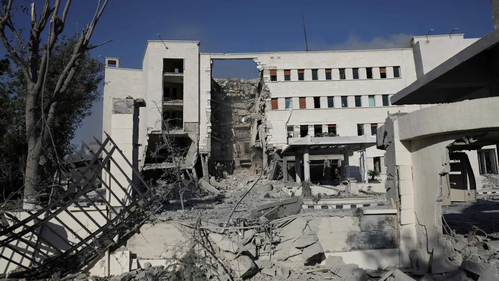 سوريا تدعو لاجتماع عاجل لمجلس الأمن لبحث الهجمات الإسرائيلية