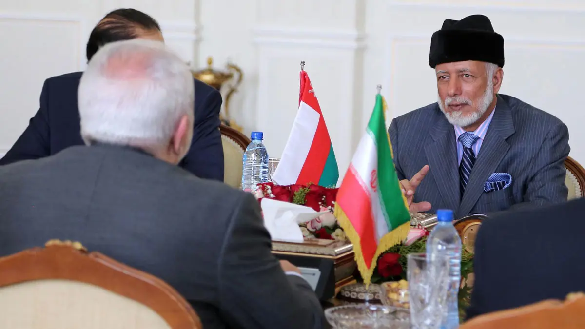 هآرتس: كورونا يهدد حياد سلطنة عمان