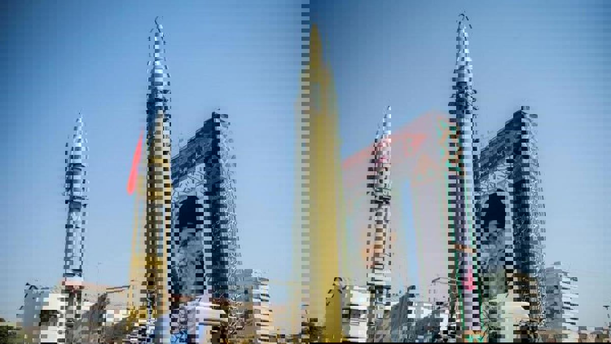 معهد إسرائيلي: إيران قد تمتلك قنابل نووية "بدائية" خلال 3 أشهر