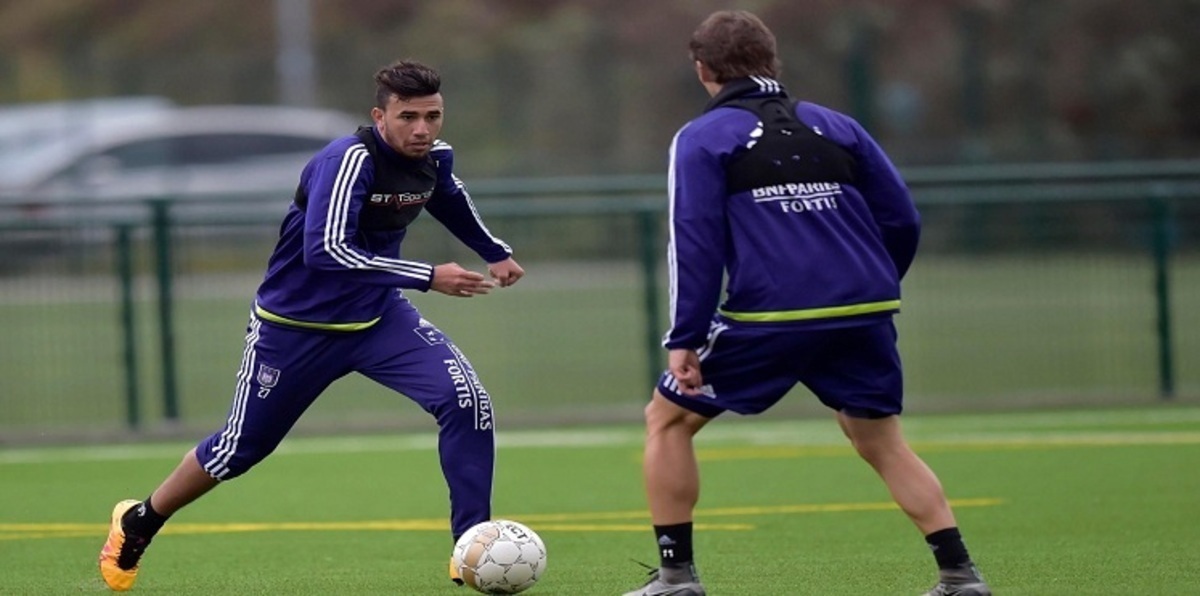 أندرلخت يطلب شراء لاعب الأهلي المصري رسميًا