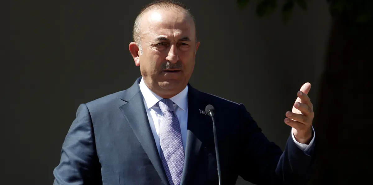 وزير الخارجية التركي يصل السعودية في إطار مساعي حل أزمة قطر