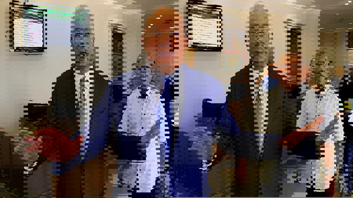 رئيس الوزراء الماليزي السابق نجيب رزّاق يقود حزبه للفوز بانتخابات محلية