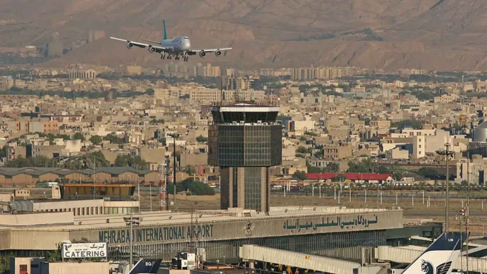 إيران ترفع القيود على الرحلات الجوية