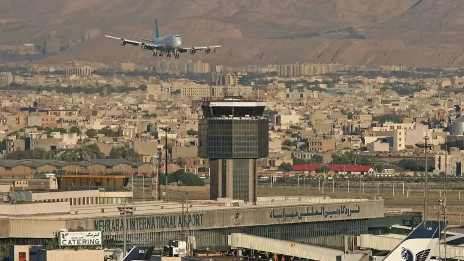 إيران ترفع القيود على الرحلات الجوية