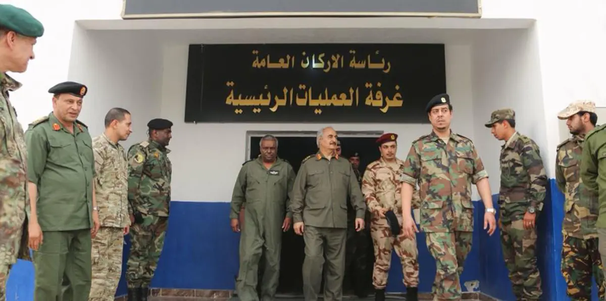 حفتر يعلن بدء تحرير درنة في عرض عسكري ضخم  ببنغازي (فيديو وصور)