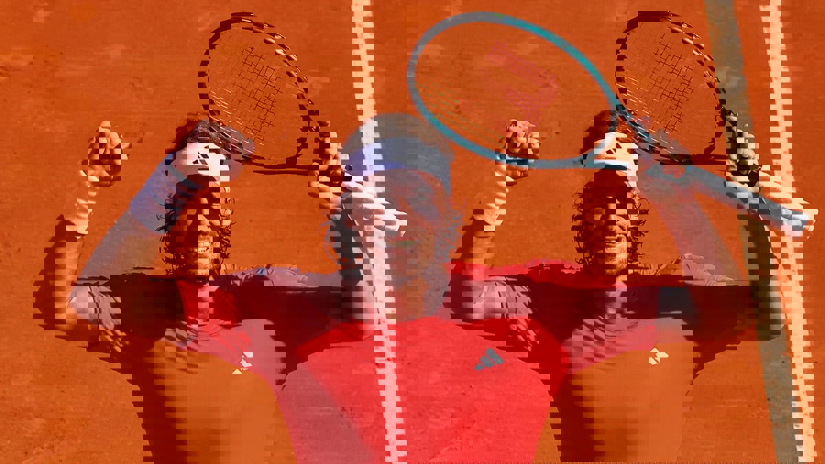 تيتيباس يطيح بسينر ويبلغ نهائي بطولة مونت كارلو للتنس