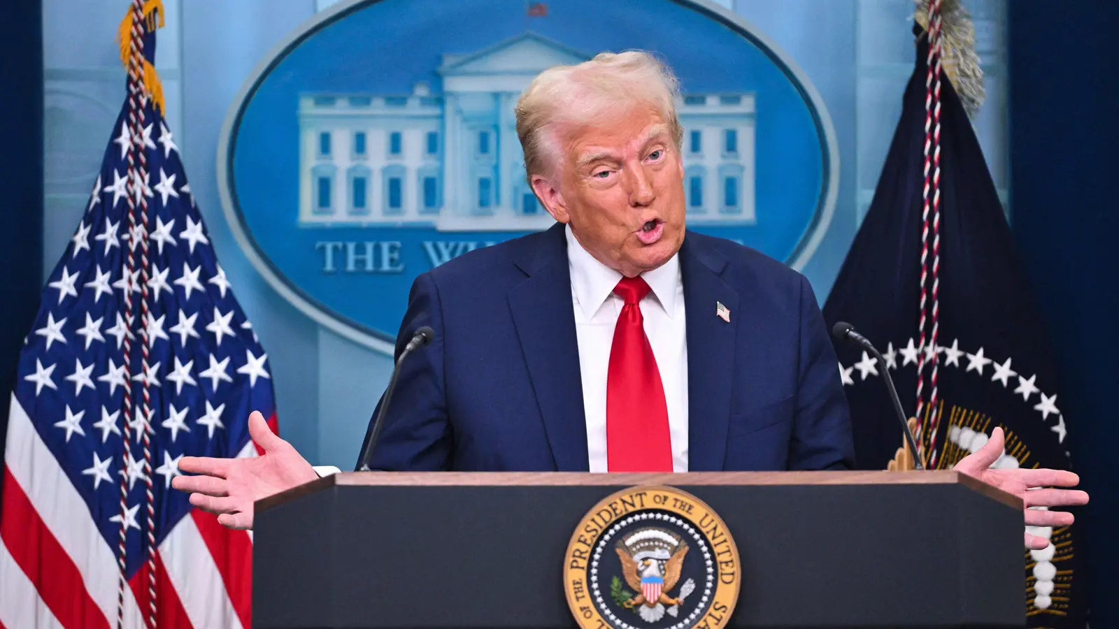 ترامب: الرسوم الجمركية قد تسبب ألماً "قصير الأمد" للأمريكيين