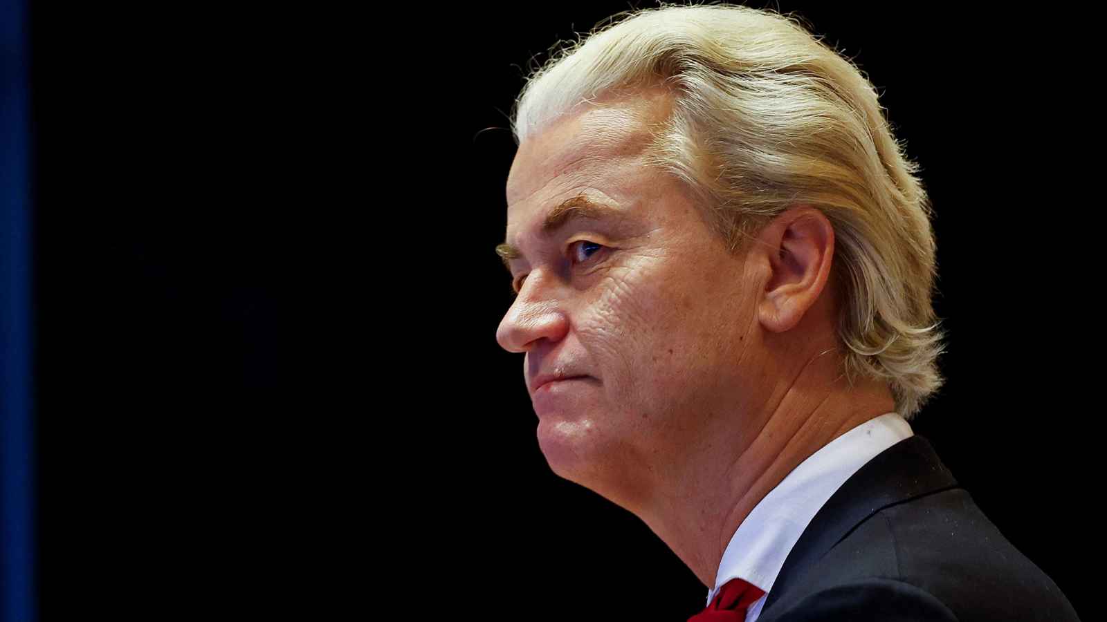 بسبب طلبات اللجوء.. فيلدرز يهدد بتفكيك الائتلاف الحاكم في هولندا