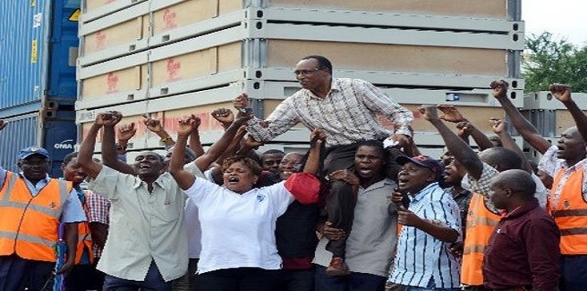 بالفيديو.. 100 مجنون يهربون من مستشفى في كينيا بعد إضراب الأطباء