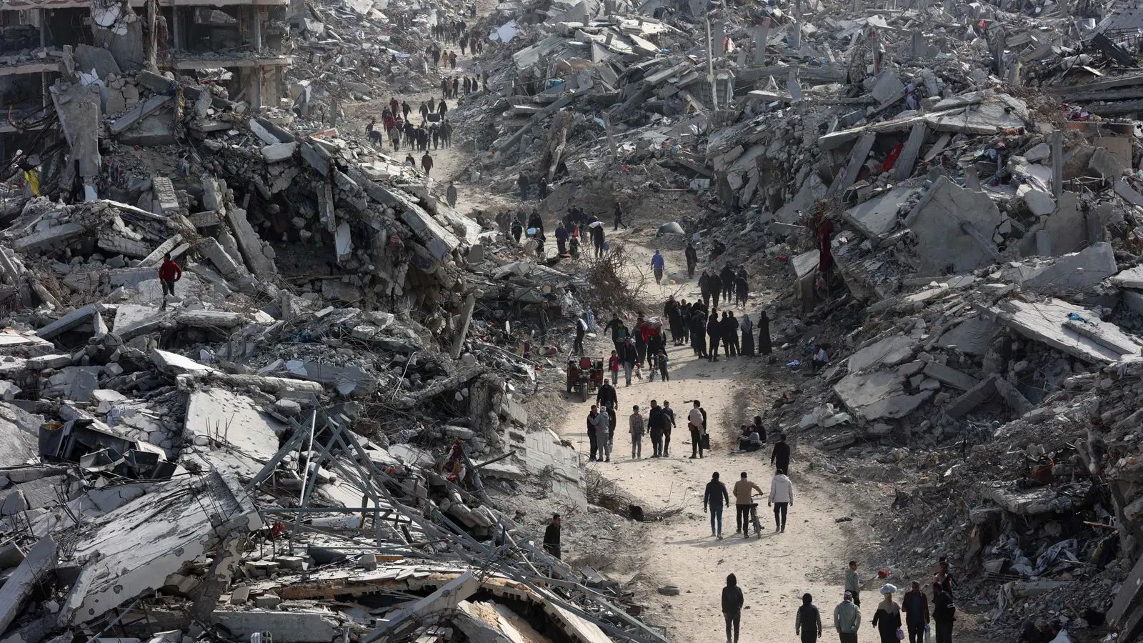 تقارير أممية تكشف عن وجود مادة "الأسبستوس" المسرطنة في غزة