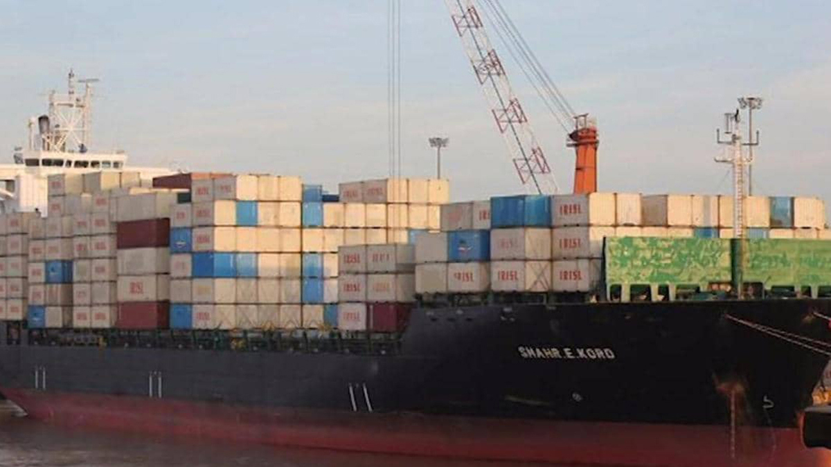 فيديو متداول لحمولة السفينة الإيرانية المضبوطة في مصراتة الليبية