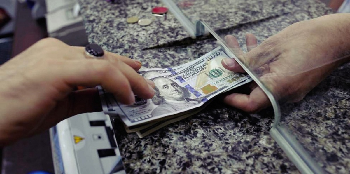 الحكومة المصرية تحدد سقفًا أعلى للاقتراض الخارجي في 2018-2019