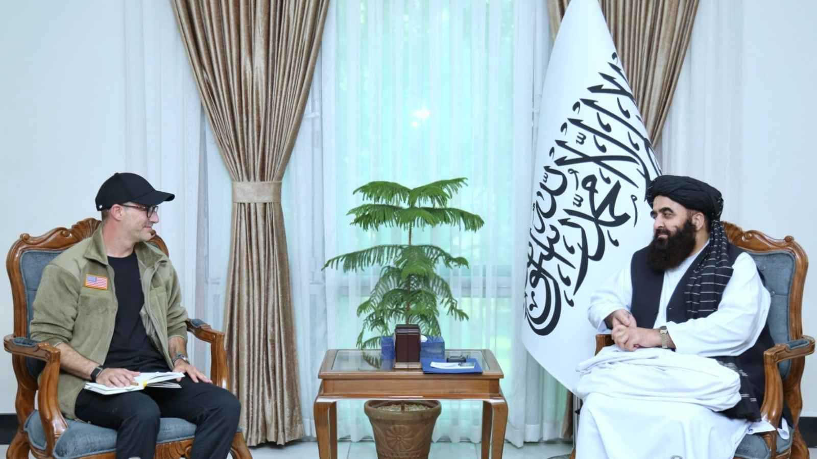 محادثات أفغانية أمريكية في كابول حول الأسرى وفرص الاستثمار