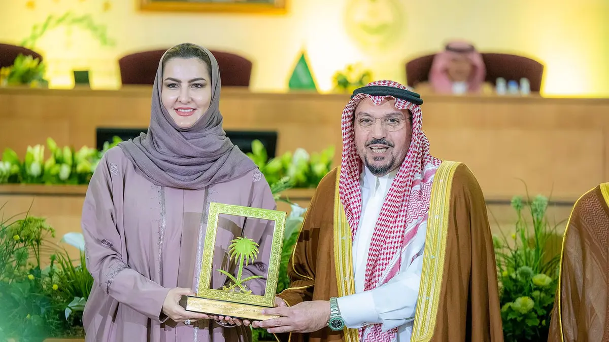جائزة جديدة لـ"سيدة الذكاء الاصطناعي" في السعودية.. من هي خلود المانع؟