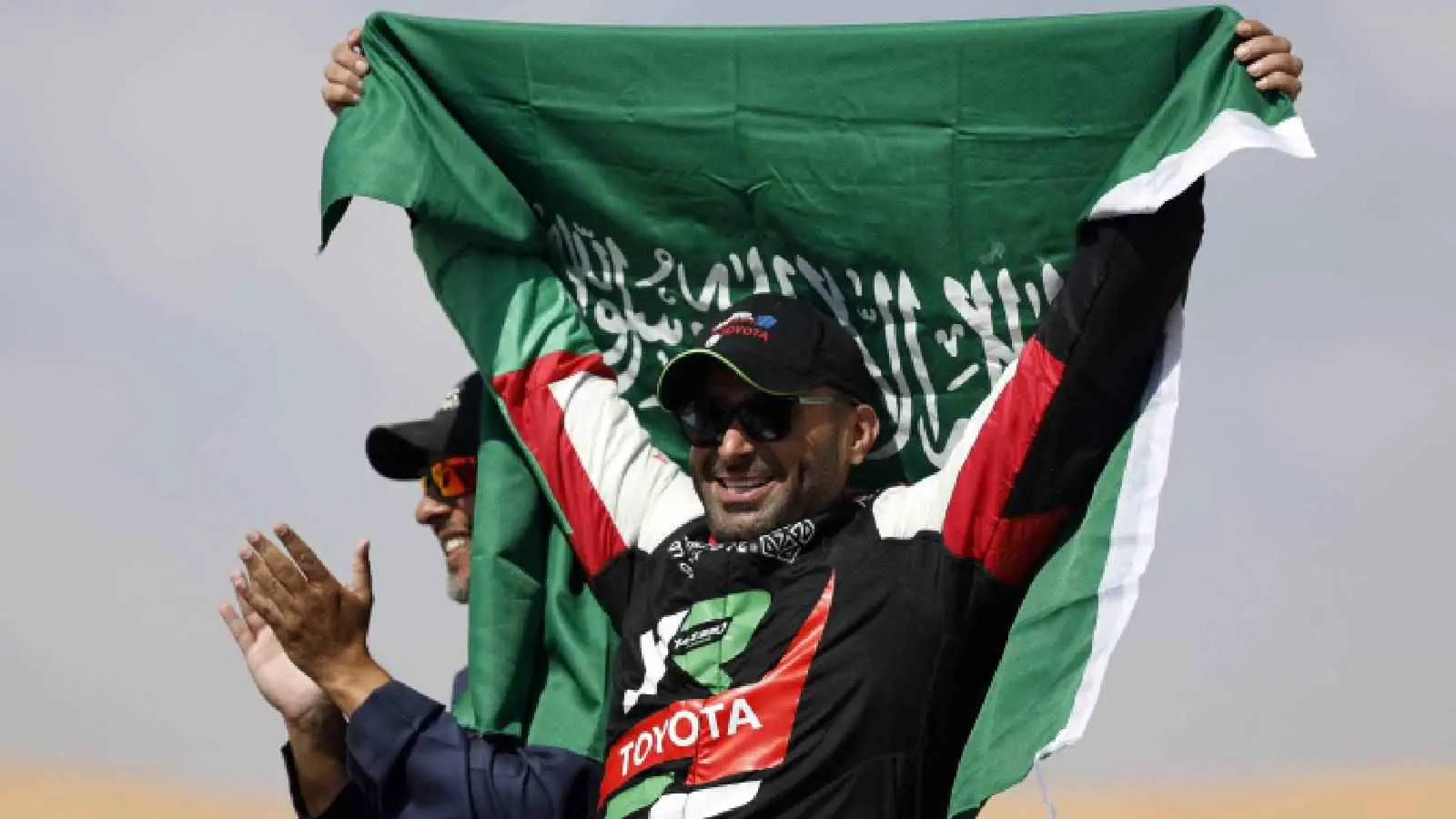 السعودي يزيد الراجحي يتوج بلقب رالي داكار