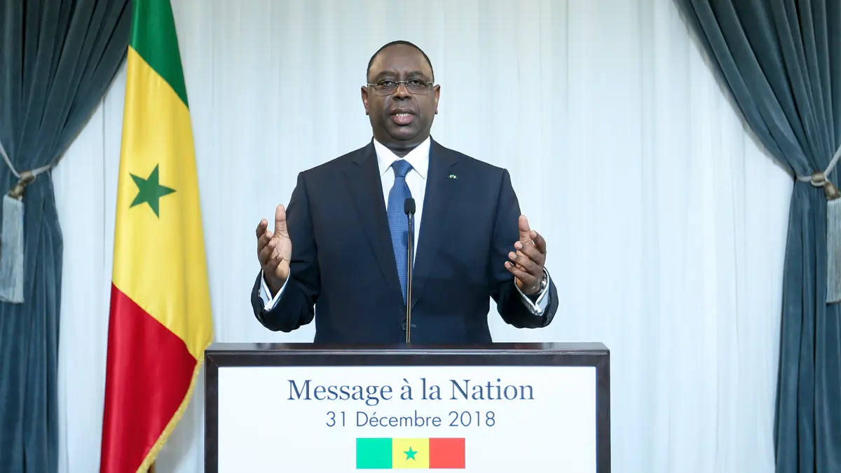 وسط تشكيك المعارضة.. معسكر رئيس السنغال ماكي سال يعلن فوزه بالانتخابات